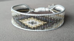szaro-srebrna bransoletka tkana na krośnie z koralików miyuki  w stylu boho