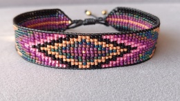 Różowa bransoletka tkana z koralików Magenta Dream Black