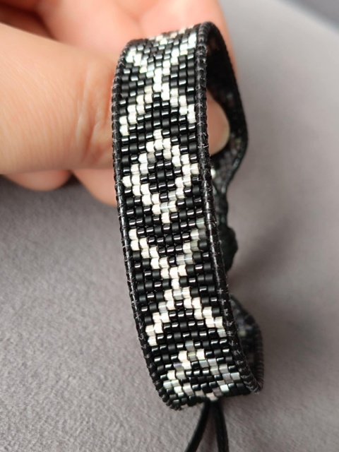 Czarna bransoletka tkana z koralików Miyuki  w stylu boho Czarna bransoletka tkana z koralików Miyuki  w stylu boho